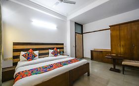 Fabhotel Sunrise Villa